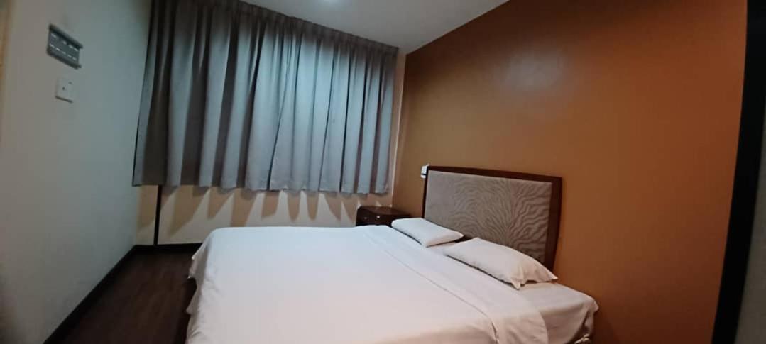 Hotel Sadong88 Kota Kinabalu Exterior foto